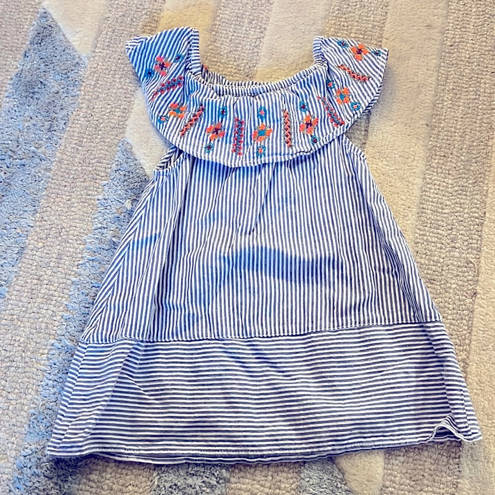 Summer dress size 3/4 years. Lightly worn